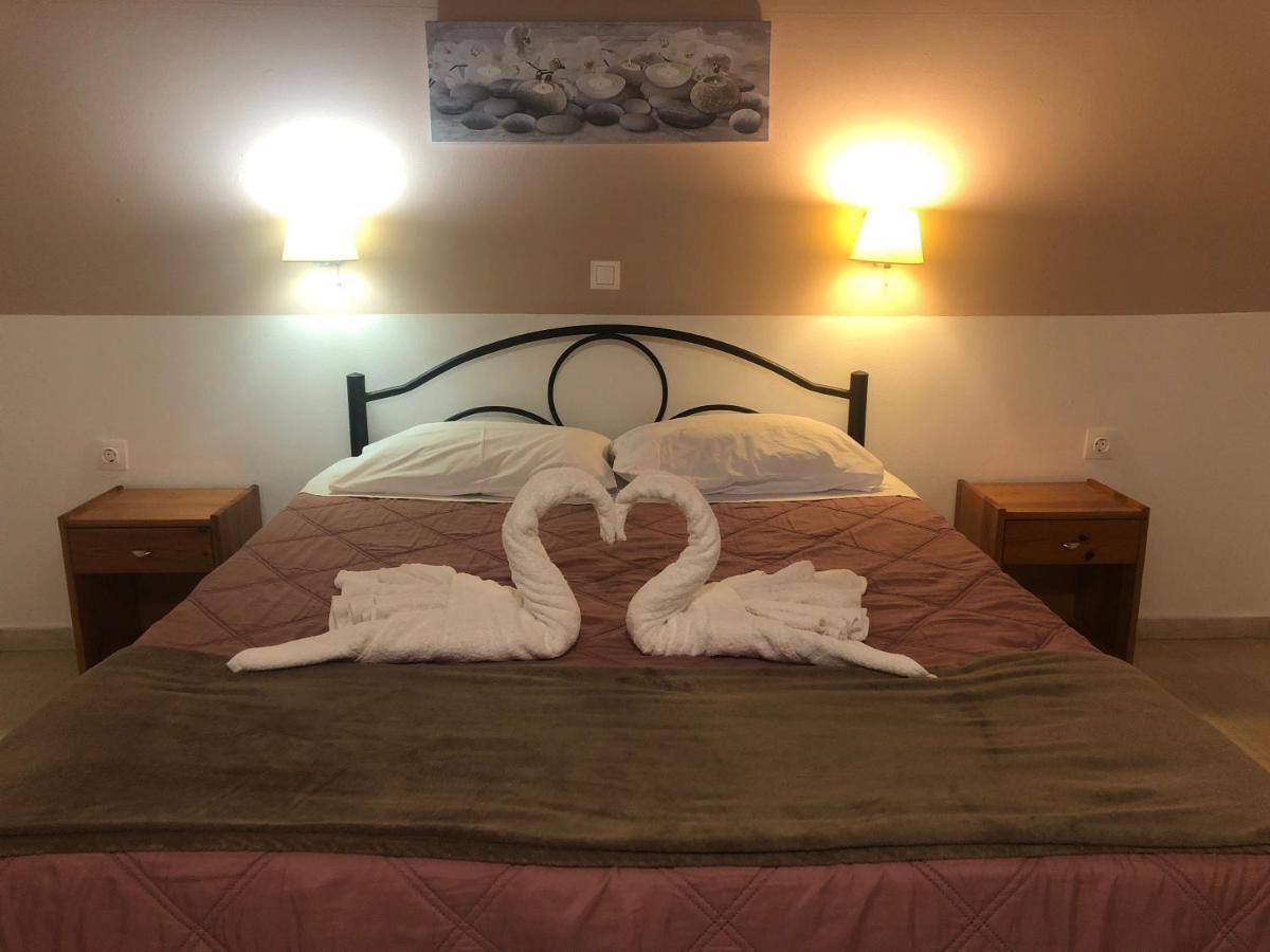 คัตซารอส สตูดิโอ แอนด์ อพาร์ตเมนต์ Aparthotel ซีดารี ภายนอก รูปภาพ