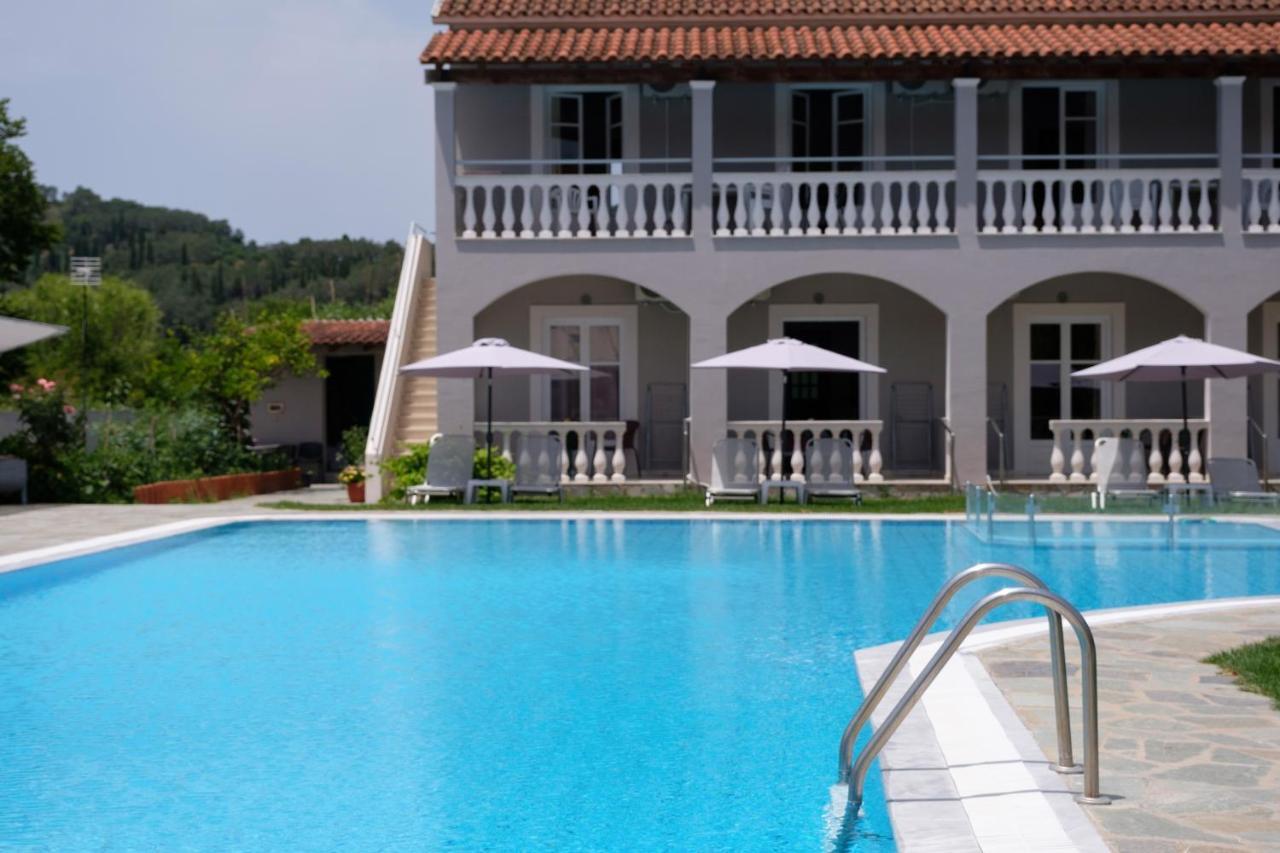 คัตซารอส สตูดิโอ แอนด์ อพาร์ตเมนต์ Aparthotel ซีดารี ภายนอก รูปภาพ