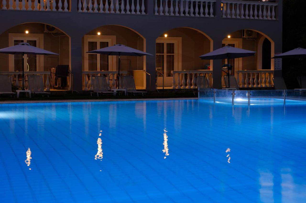 คัตซารอส สตูดิโอ แอนด์ อพาร์ตเมนต์ Aparthotel ซีดารี ภายนอก รูปภาพ