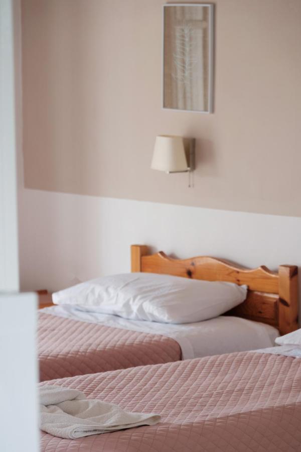 คัตซารอส สตูดิโอ แอนด์ อพาร์ตเมนต์ Aparthotel ซีดารี ภายนอก รูปภาพ