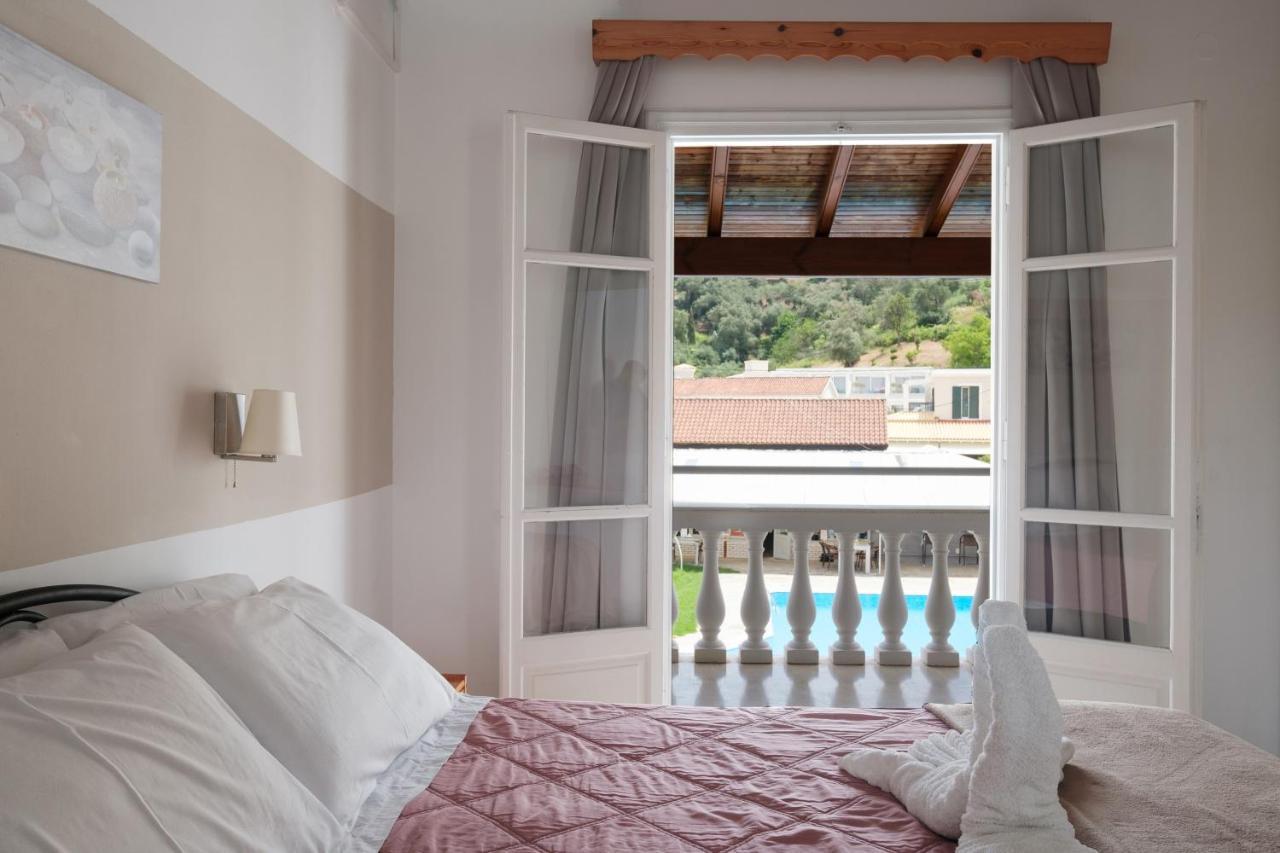 คัตซารอส สตูดิโอ แอนด์ อพาร์ตเมนต์ Aparthotel ซีดารี ภายนอก รูปภาพ